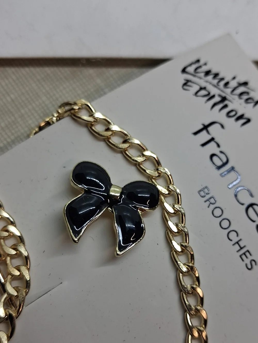 NWT Womens Francesca's Collections Gold and Black Multi-Charm Brooch Set